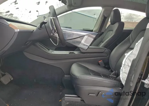 2023 Tesla Model Y z USA, uszkodzony, nr VIN 7SAYGDEE5PA186253